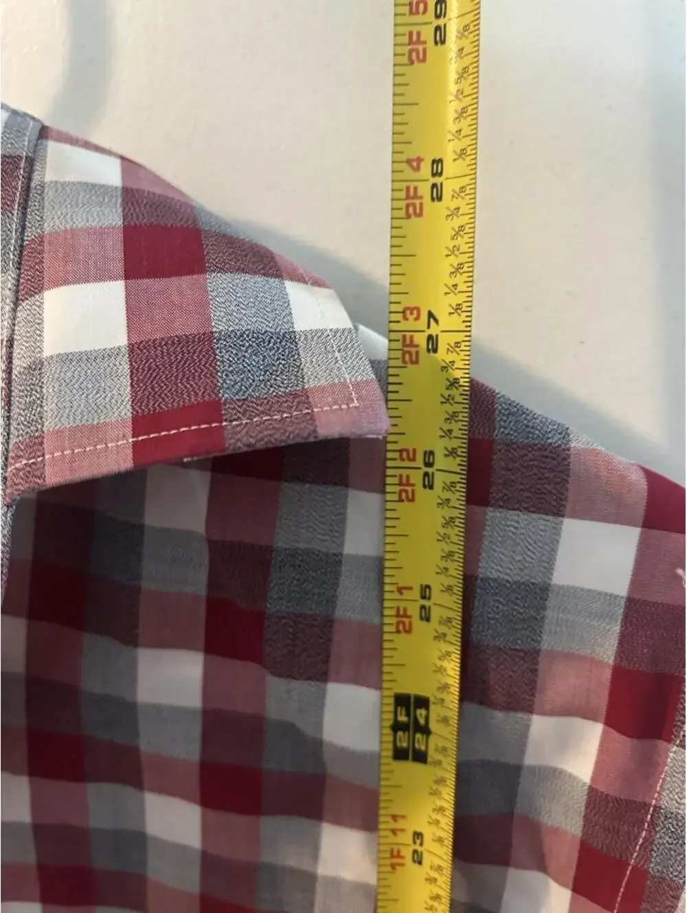 Banana Republic 100% cotton red,white,gray plaid button-up shirt in size M